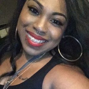 Meet your Posher, Veronica